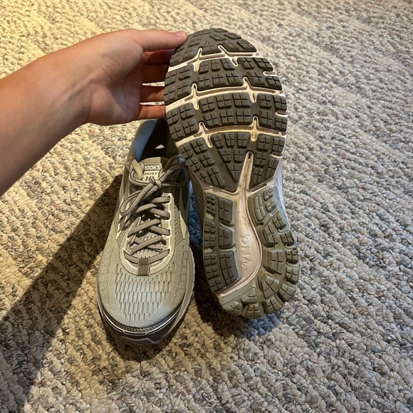 Women’s Brooks Ghost 10 - Picture 3 of 3